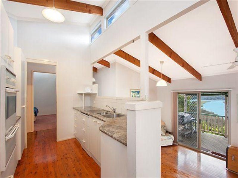 2/6A Seaview Street TWEED HEADS SOUTH NSW, Tweed Heads South - Thumbnail 2