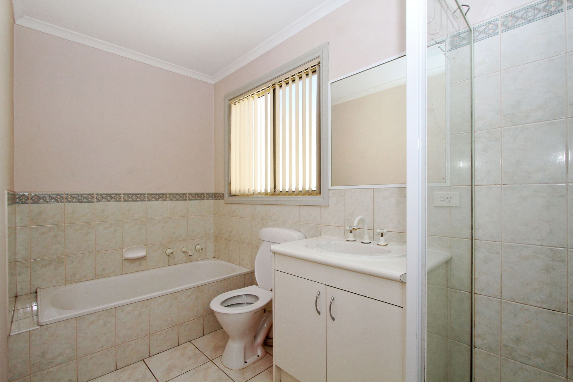 Prime Location in the Heart of Epping!