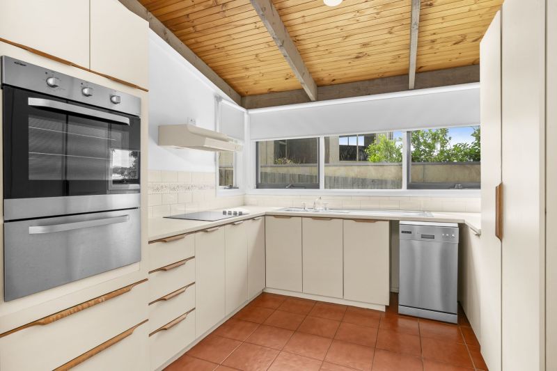 1/17 Emperor Drive Ocean Grove , VIC 3226 Townhouse For Lease 5268742 https//www