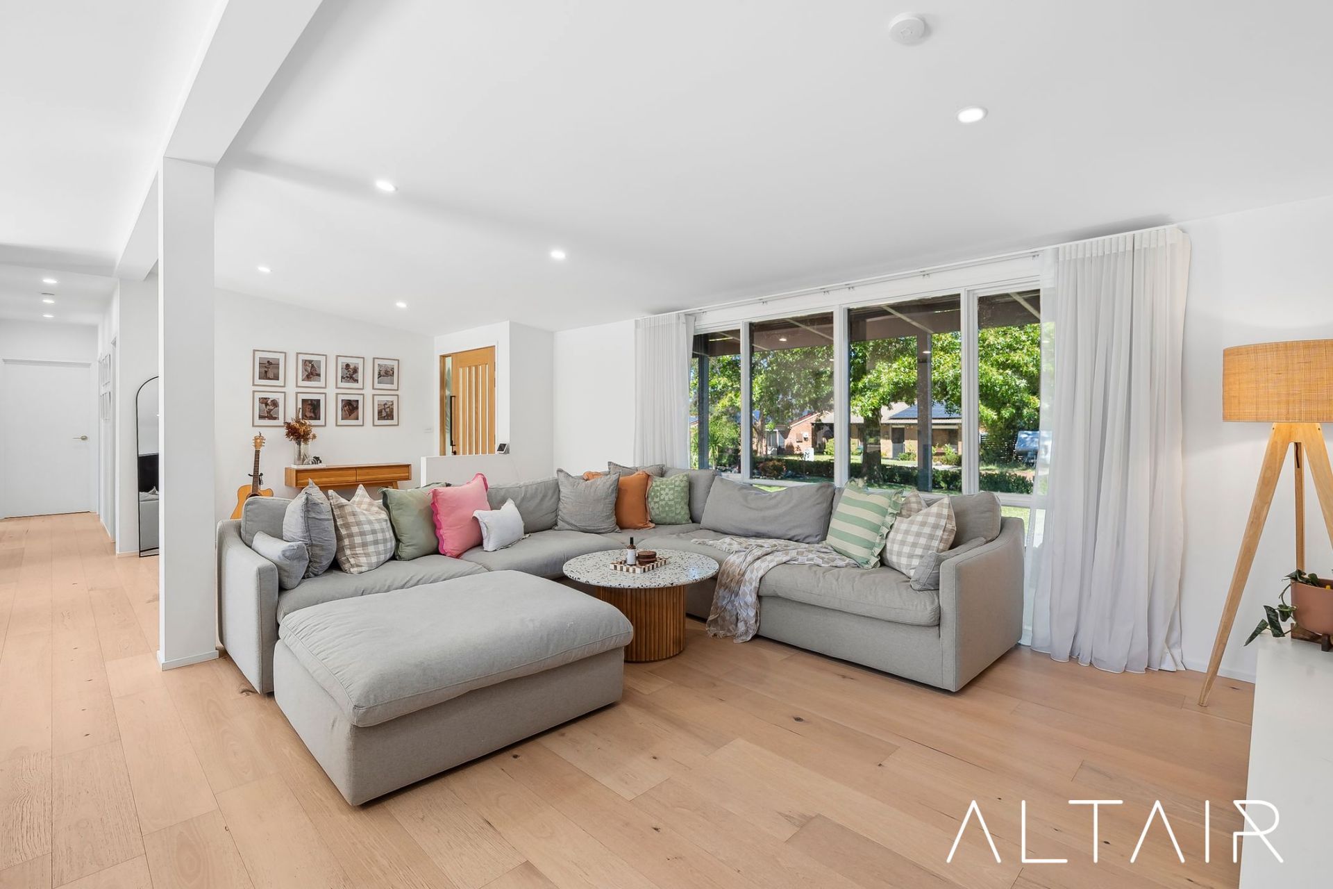 11 Beazley Crescent, Calwell, ACT, Calwell - Thumbnail 3