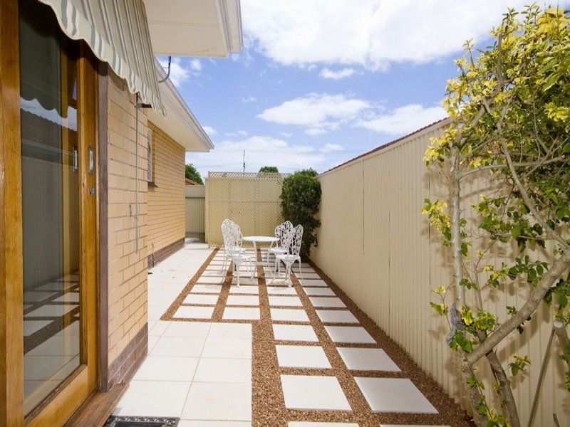 4/20 Dunbar Terrace Glenelg East 5045