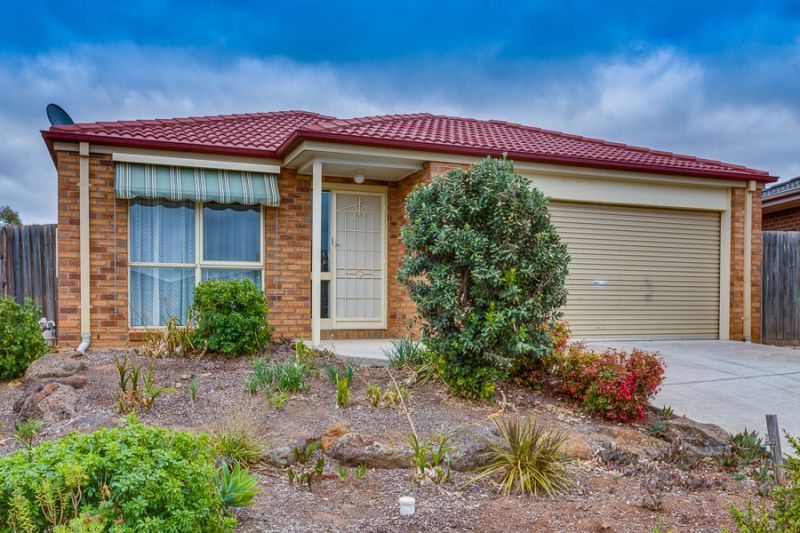 13 Davison Court, Bacchus Marsh - Thumbnail 2