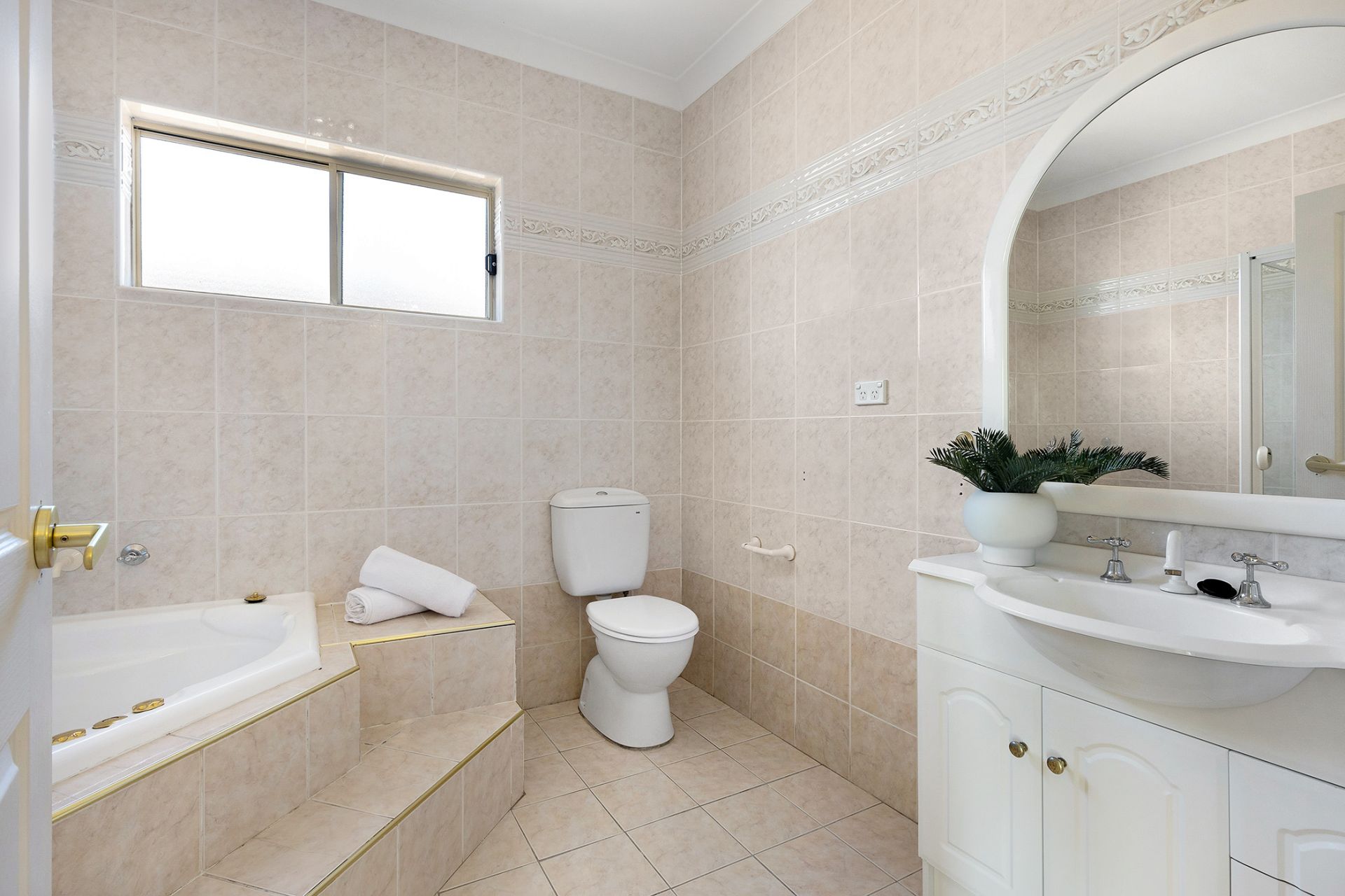 Real Estate For Sale 64 Highgate Street Bexley , NSW