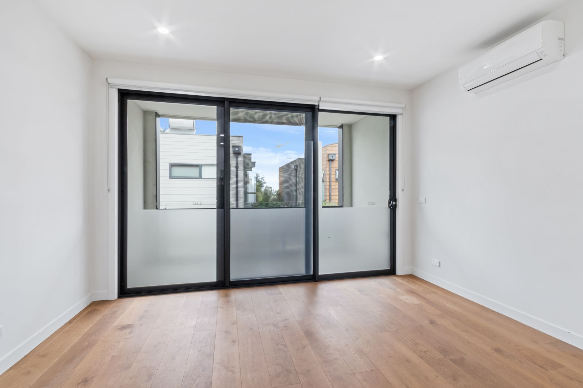 Charming 2-Bedroom Townhouse in Pascoe Vale South