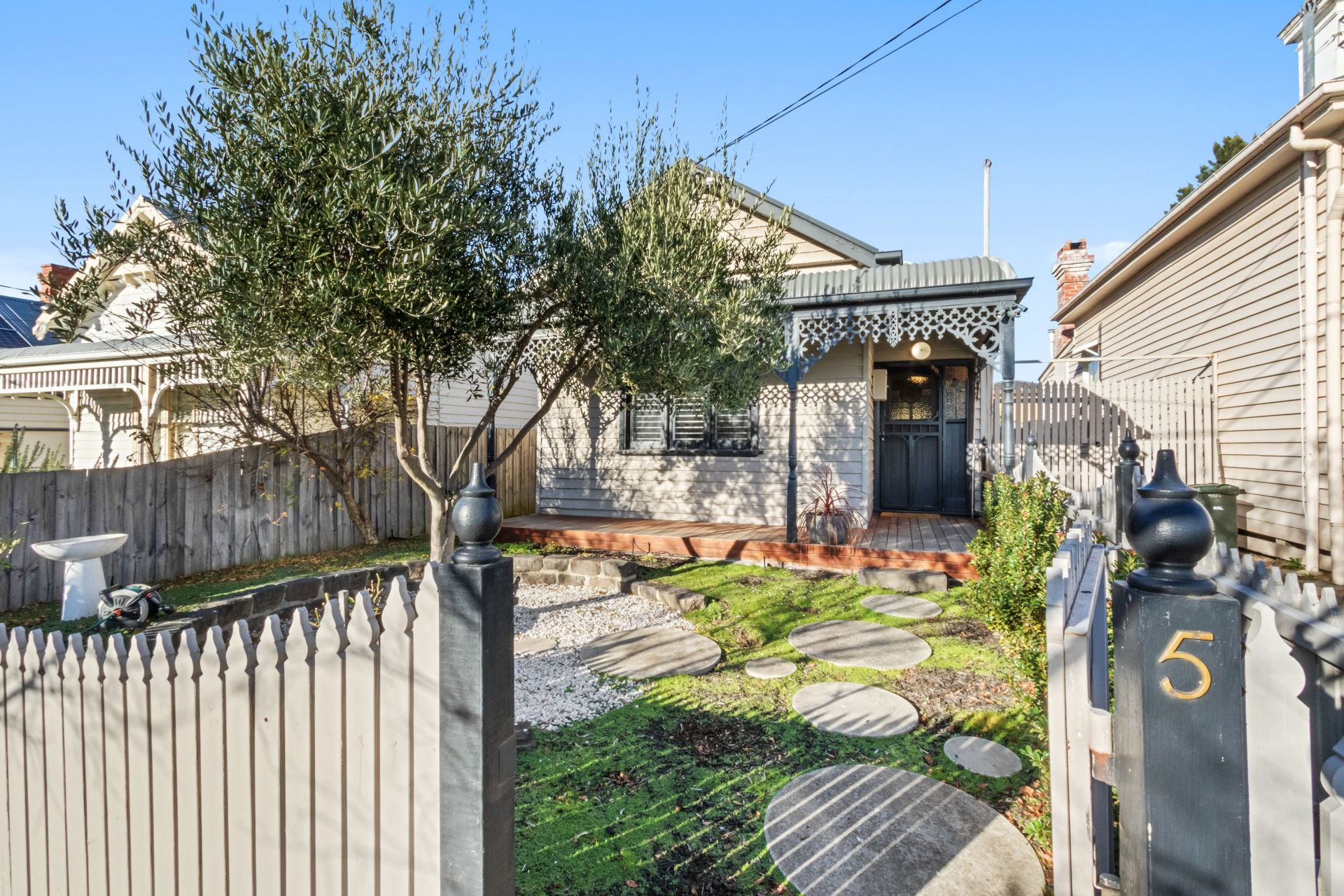 Beautifully Presented 3 Bedroom Home!