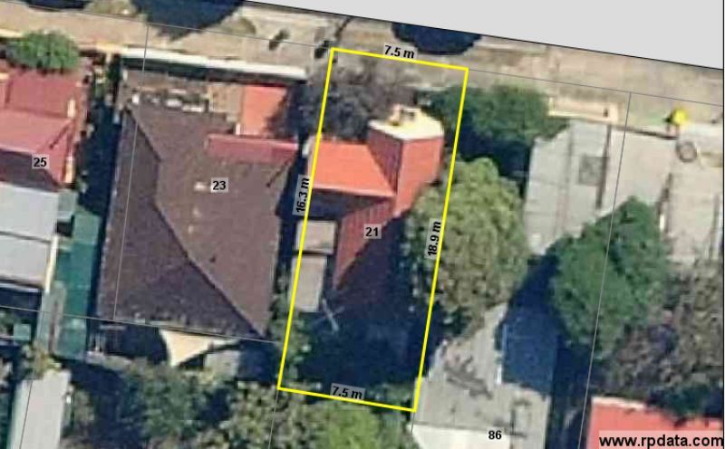 21 Newcastle Street, Yarraville - Thumbnail 4