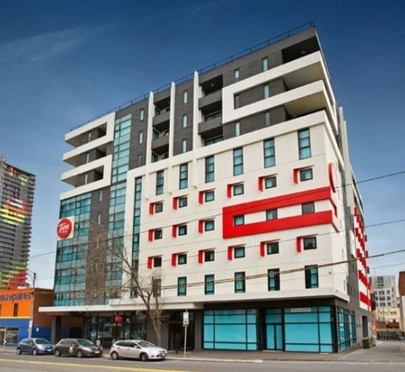 Prime Location With Carpark