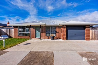 3
 
 
 
  
 
 
 2
 
 
 
  
 
 
 1
 
 
 
 
 
 
 
 94 Ronald Street, Devonport TAS 7310, Devonport - Thumbnail 3