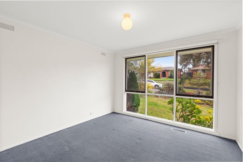 2 Glenloth Court, Epping