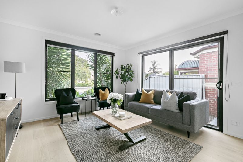 9 Parkin Avenue, Caroline Springs - Thumbnail 8