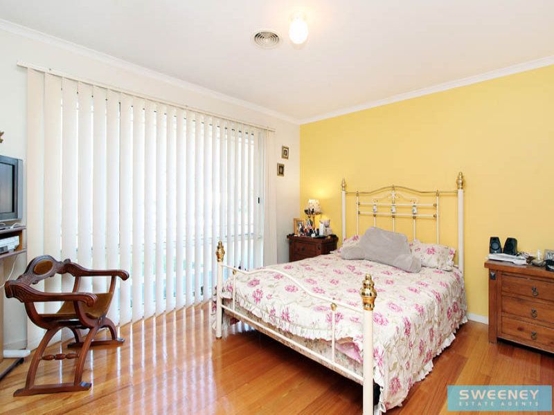 12 Forsyth Close, Burnside - Thumbnail 8