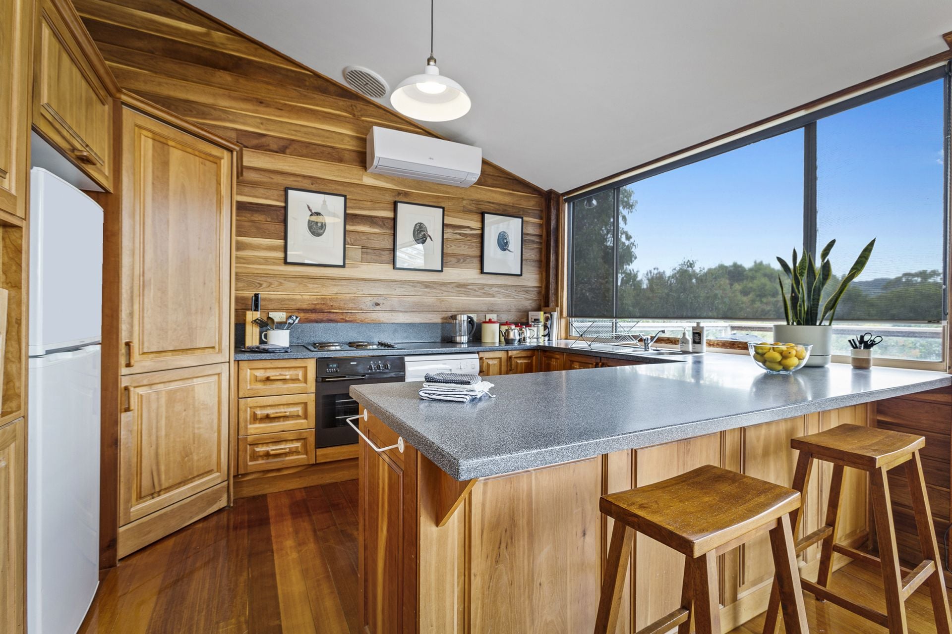 16 Ferrier Drive, Marengo - Thumbnail 6