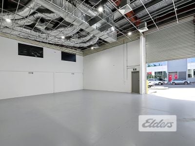 HIGHLY SOUGHT AFTER INNER CITY OFFICE/WAREHOUSE | 4,766M2 PARENT LOT!