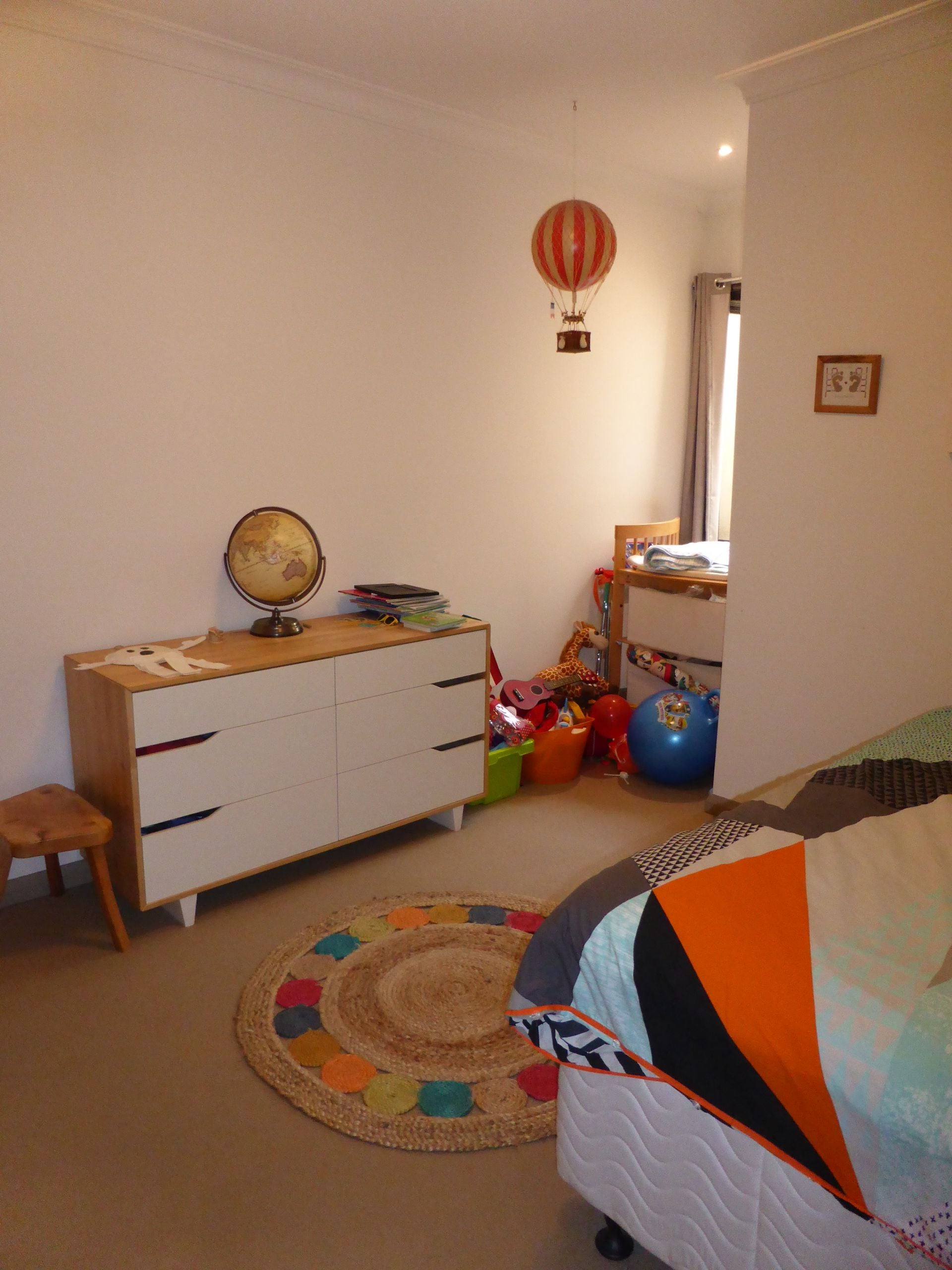 Generous two bedroom apartment!