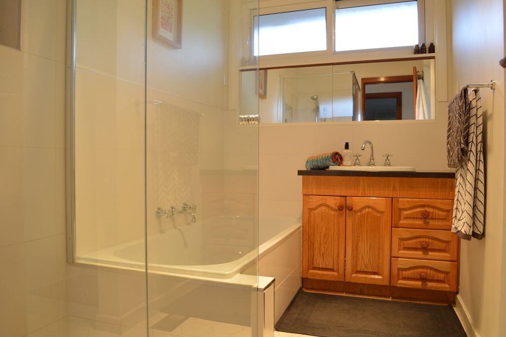 BEAUTIFULLY RENOVATED HOME IN PRIME LOCATION