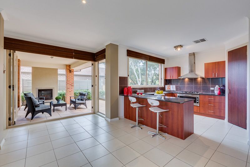 5 Surrey Place, Caroline Springs - Thumbnail 7