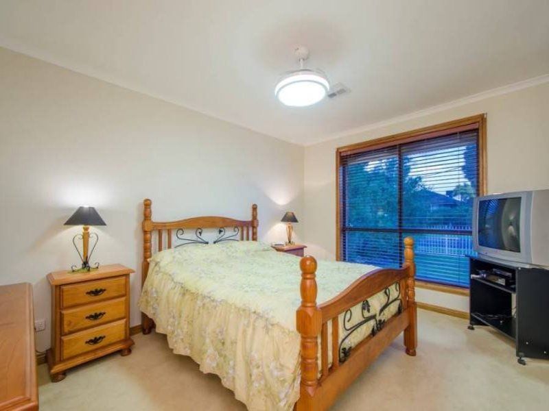 4 Davidson Court, Altona Meadows - Thumbnail 7