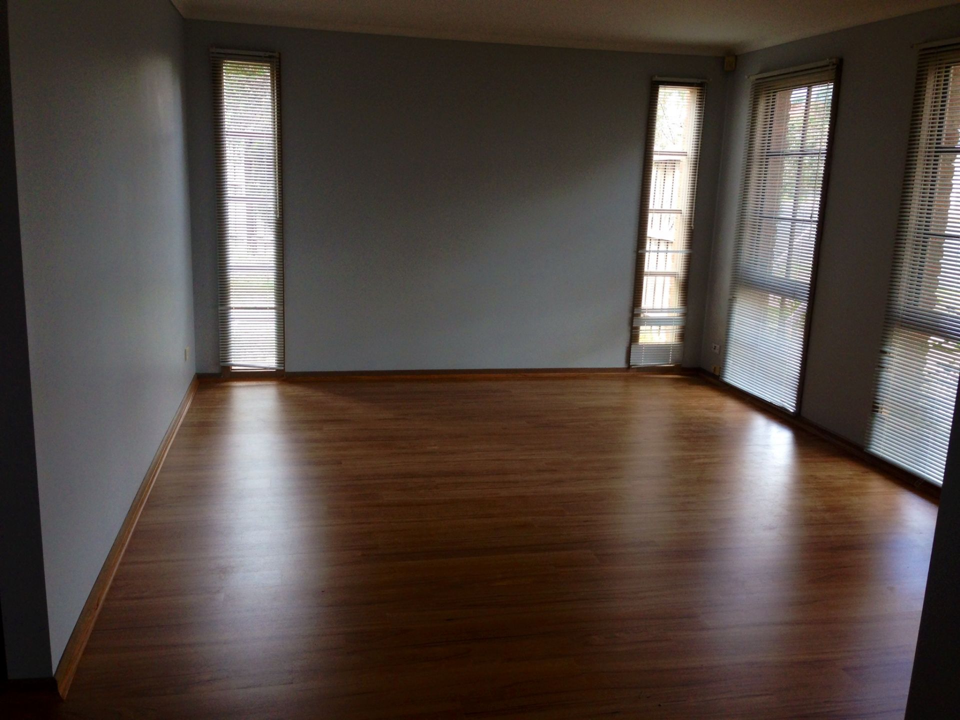 LOCATION, LOCATION !!!  **FRESHLY PAINTED, BRAND NEW CARPETS & FLOORBOARDS**