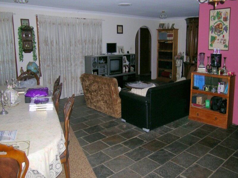 1053 Old Northern Road