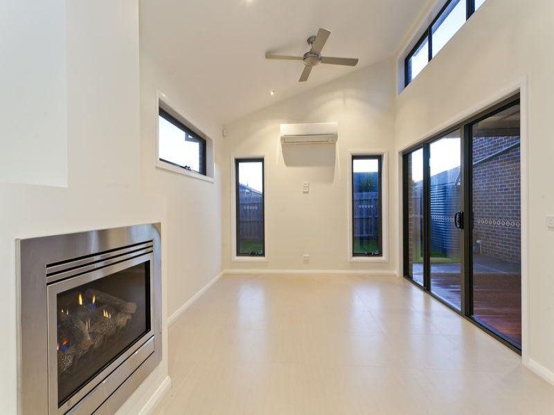 1/9 Curzon Drive OCEAN GROVE VIC, Ocean Grove - Thumbnail 3