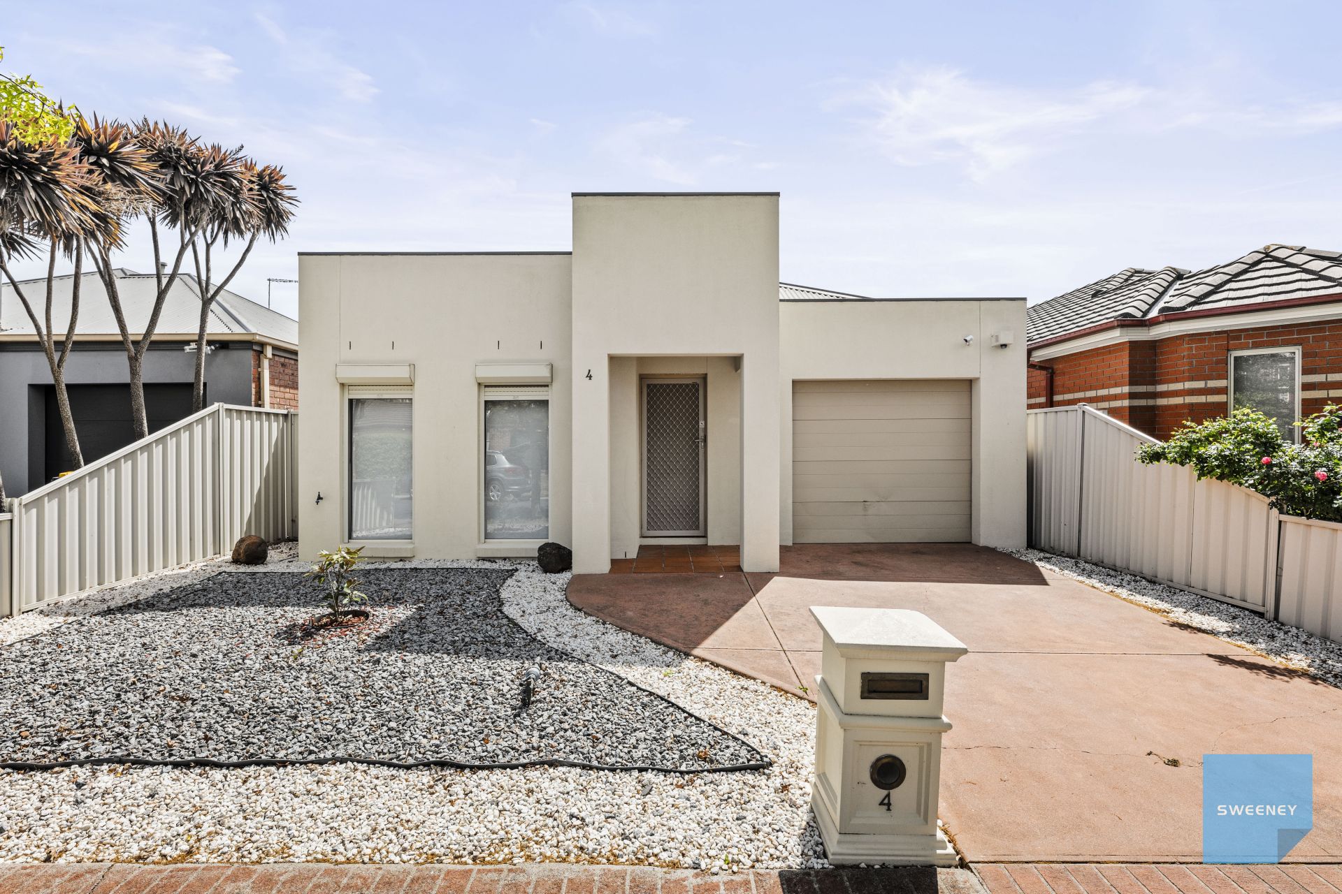 4 Smethwick Green, Caroline Springs - Thumbnail 2