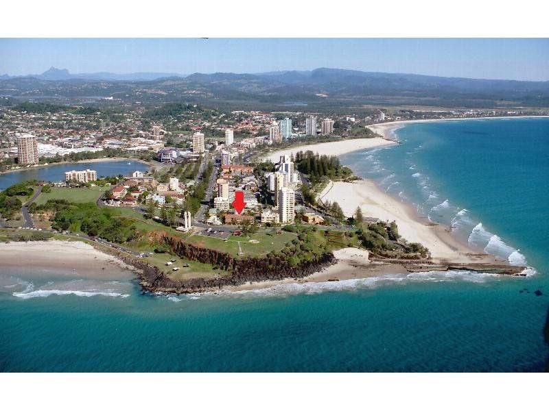 3/6 Petrie Street 'Hanalei' (aka 3/3 Tweed Tce) RAINBOW BAY QLD, ) Rainbow Bay - Thumbnail 2