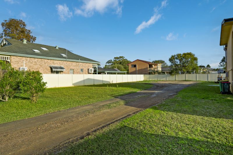 Real Estate For Sale 10 Lucinda Avenue Killarney Vale , NSW