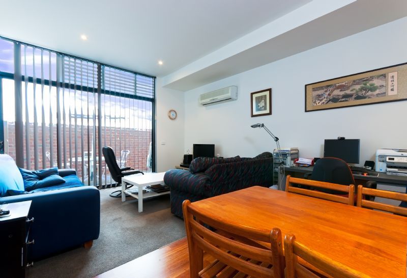 2/77 Victoria Street, Seddon - Thumbnail 3