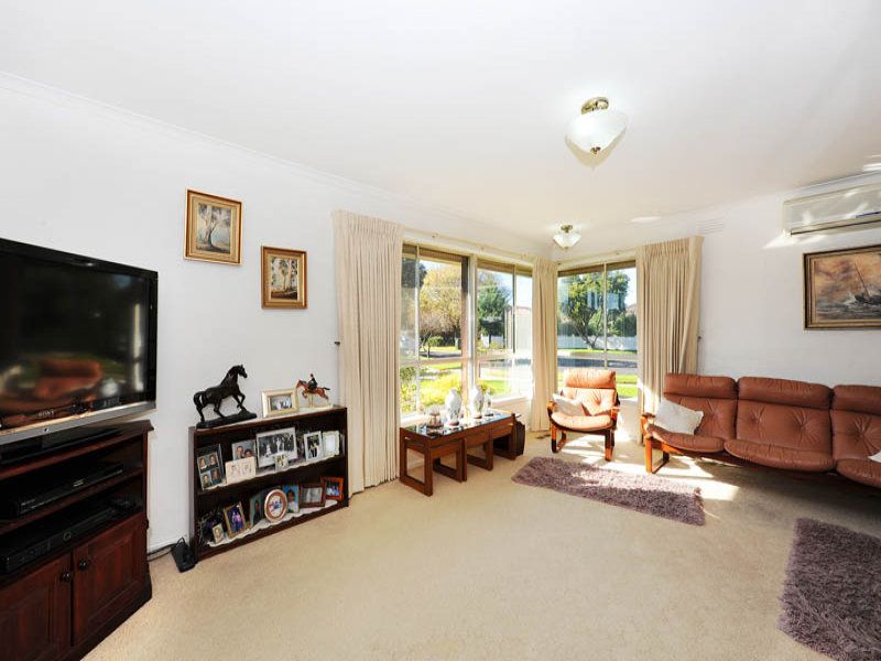 10 Martin Court, Seaholme - Thumbnail 3