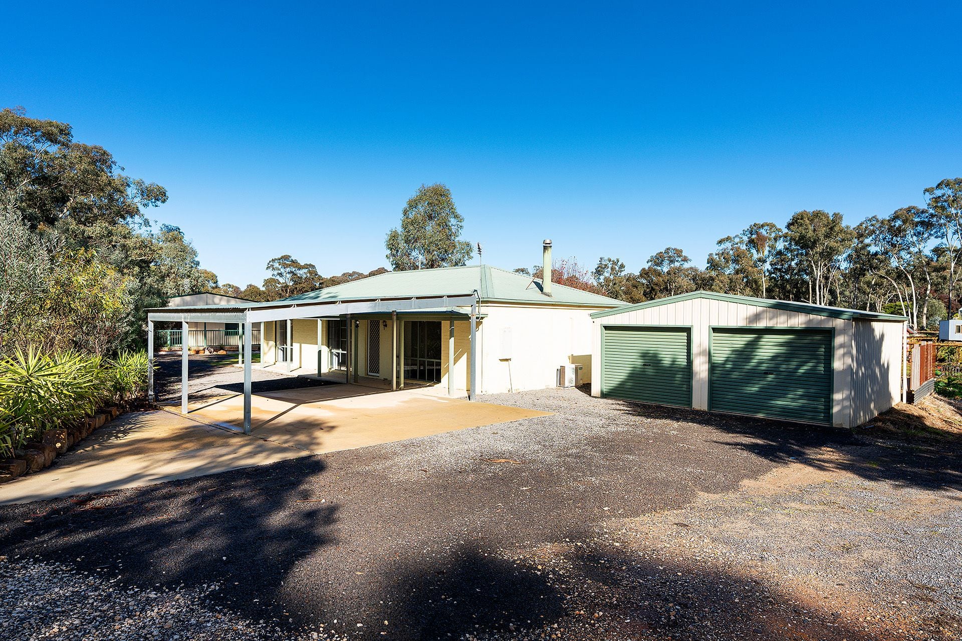 15 Fenton Avenue, Campbells Creek - Thumbnail 2