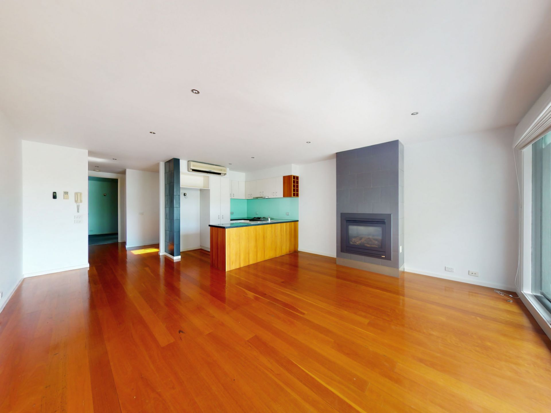 31 Clara Street, South Yarra - Thumbnail 6