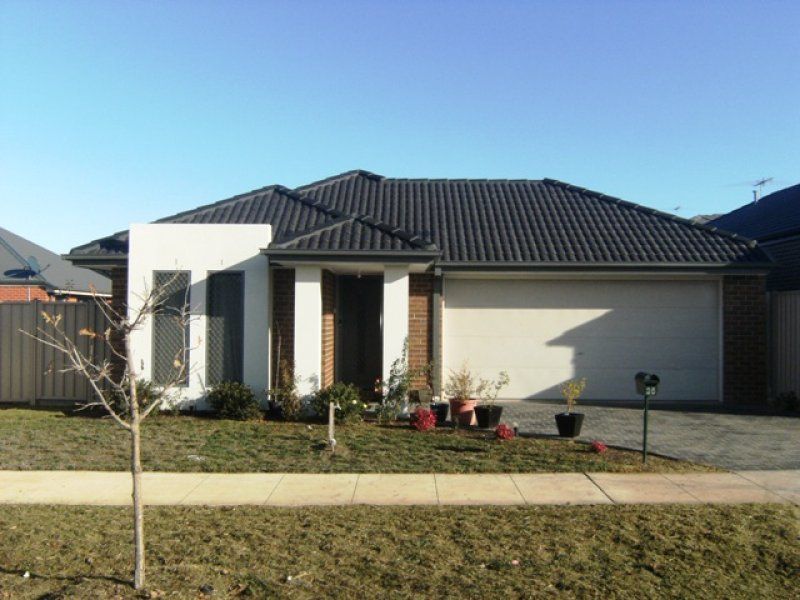 25 Gisborne Way, Caroline Springs - Thumbnail 2