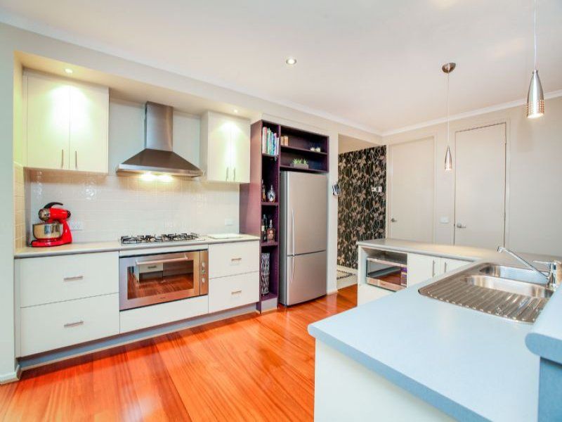 12 Osterley Close, Caroline Springs - Thumbnail 3