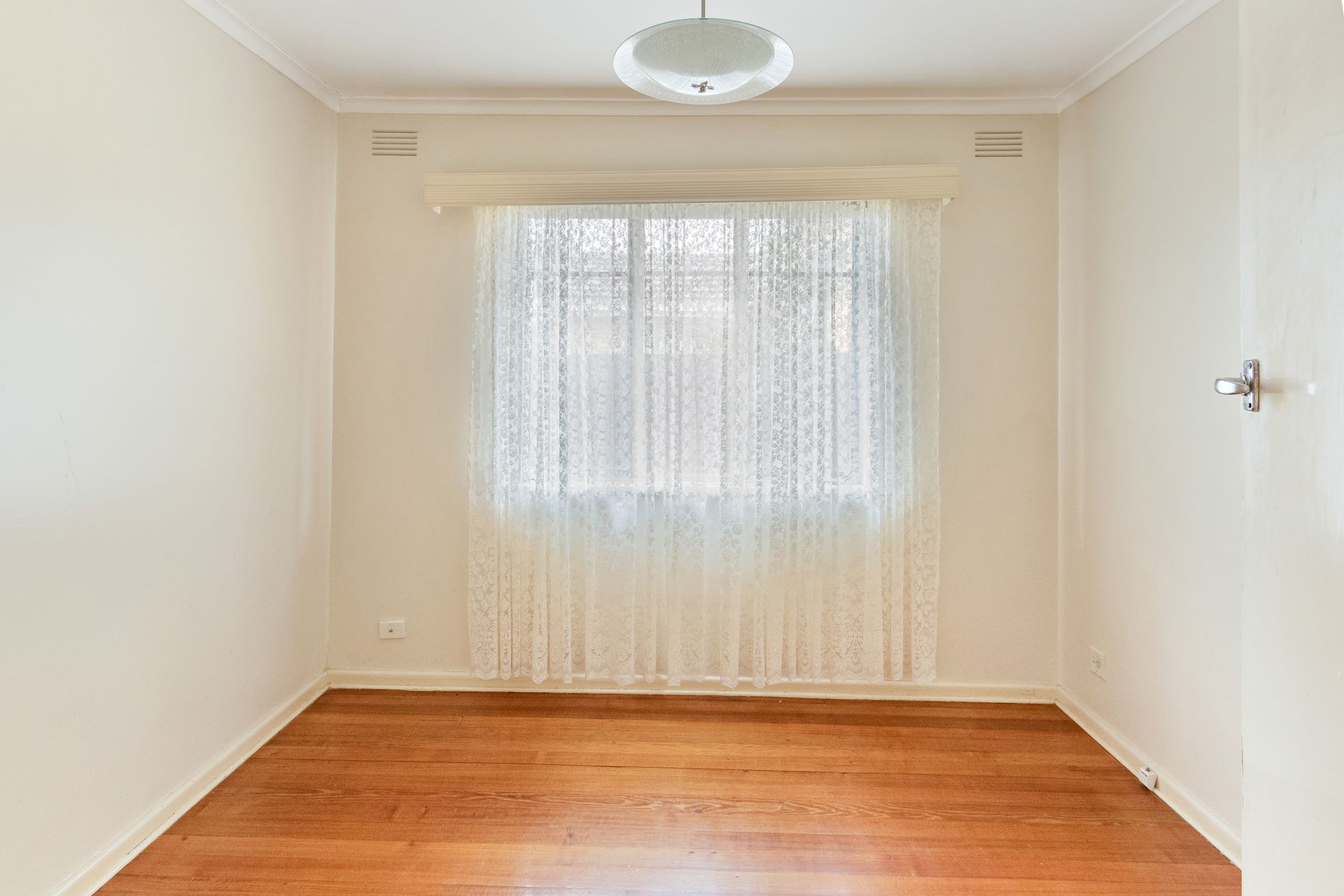 DO NOT MISS OUT THIS ON THIS SPACIOUS FAMILY HOME