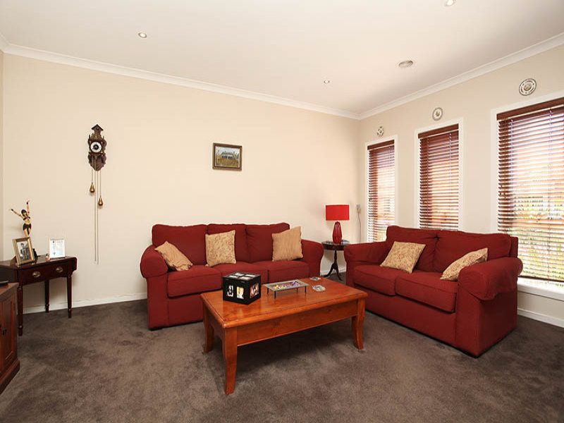 31 Tuross Crescent SOUTH MORANG, South Morang - Thumbnail 6