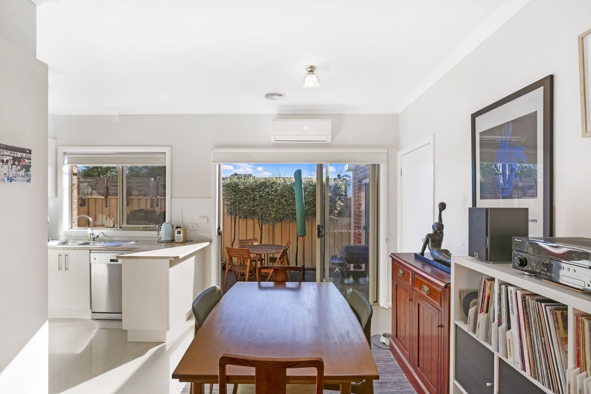 Perfectly Situated Unit in Thornbury