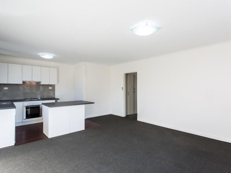 6/30 Blessington Street, St Kilda - Thumbnail 5