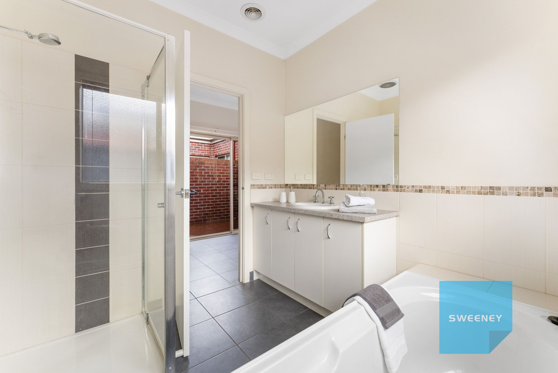 23 Hatchlands Drive, Deer Park - Thumbnail 8