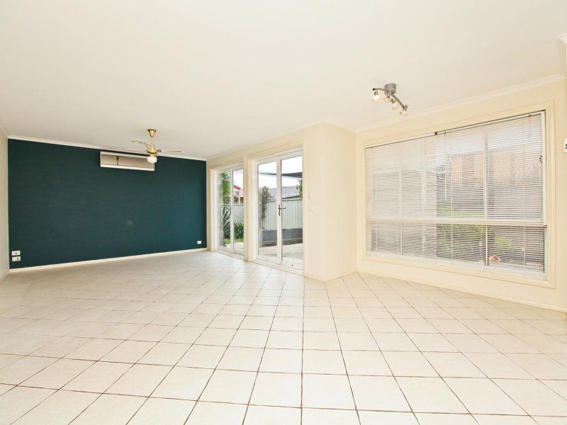 7 Emerald Court, Caroline Springs - Thumbnail 4