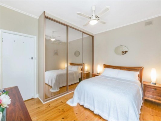 16 Olive St  Glenelg 5045