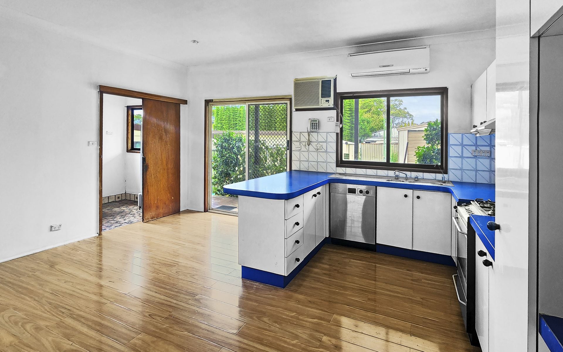 22 Durbar Avenue Kirrawee NSW, Kirrawee - Thumbnail 3