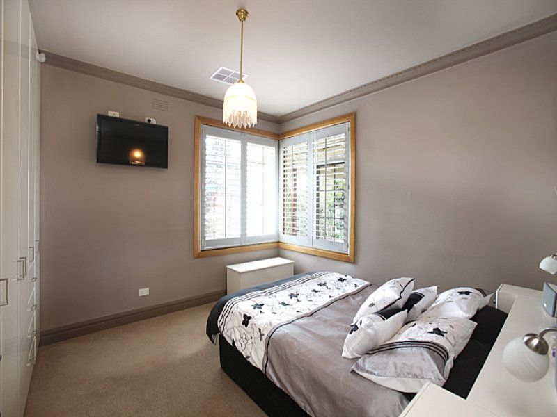 110 Mills Street, Altona North - Thumbnail 8