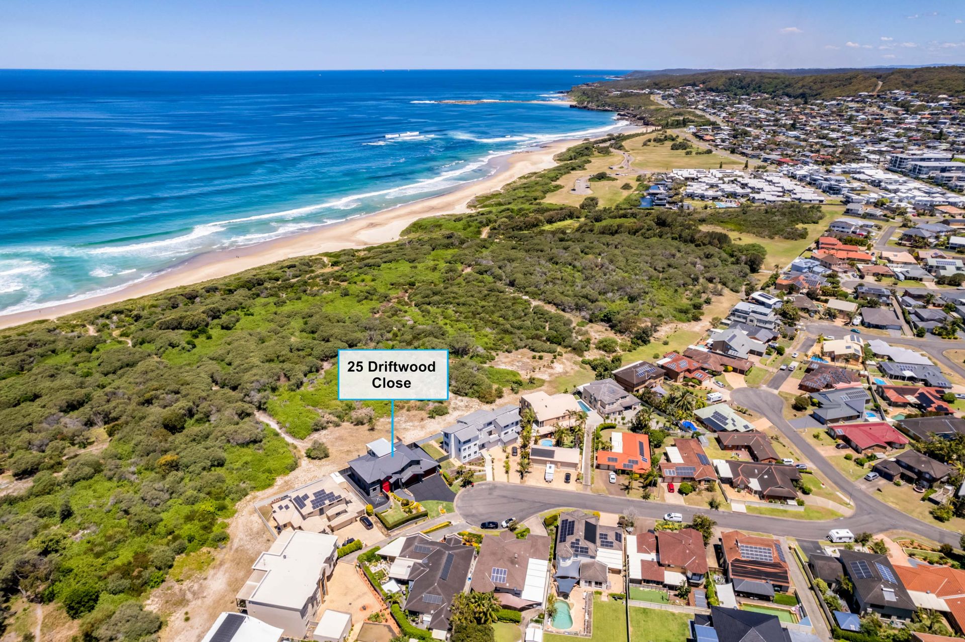 25 Driftwood Close, Caves Beach 3Realty Lake Macquarie