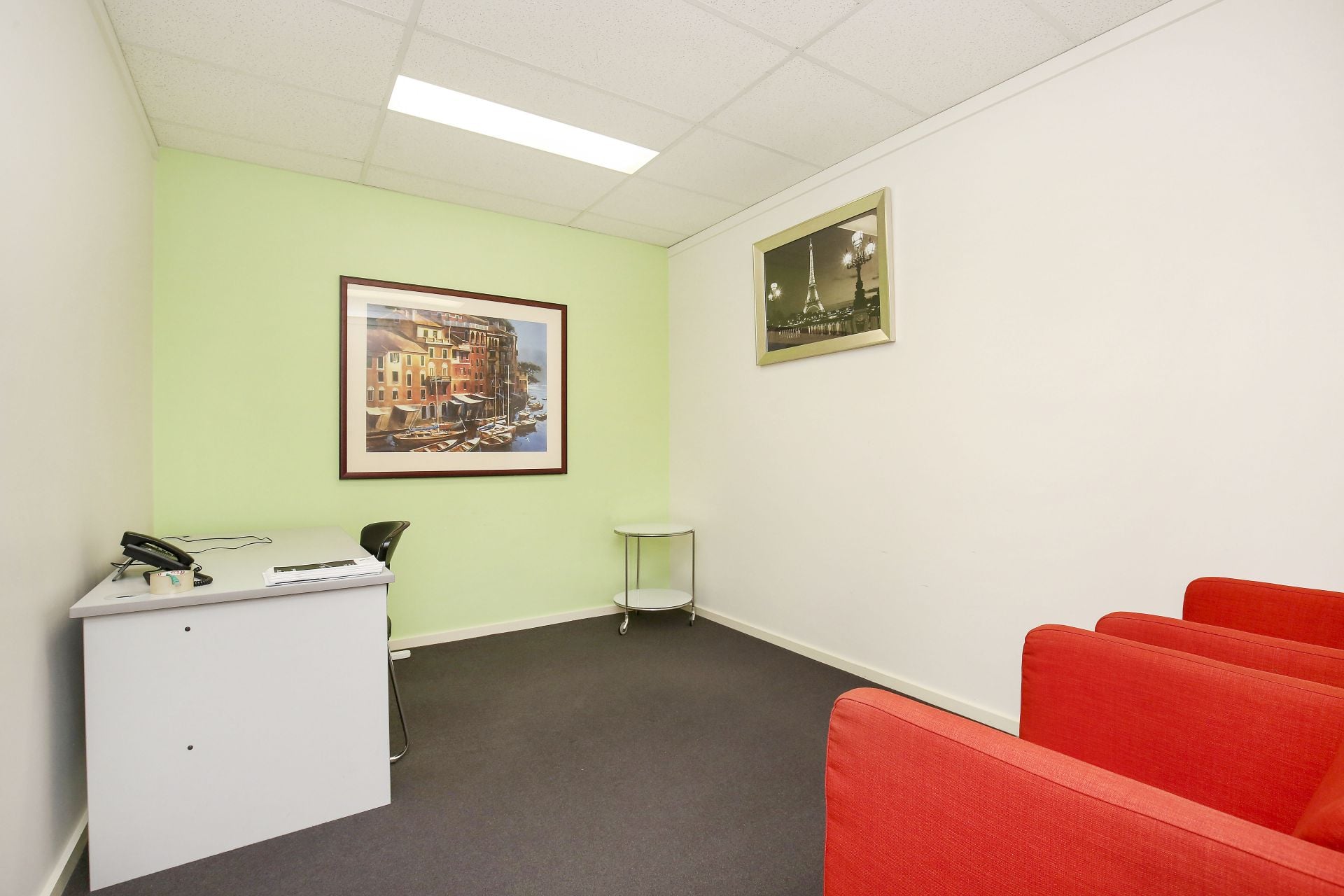 Centrally located,Large fully fitted multi use office space