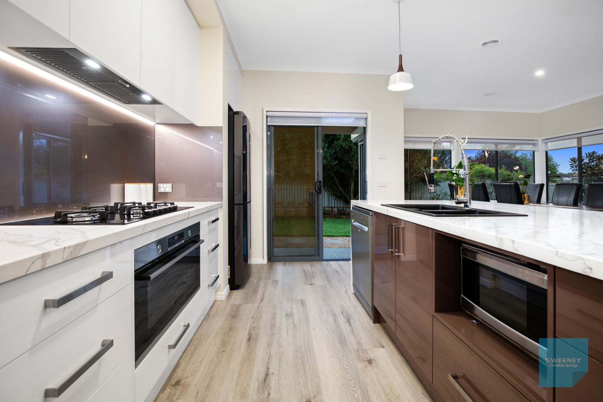 4 Swanhurst Green, Caroline Springs - Thumbnail 5