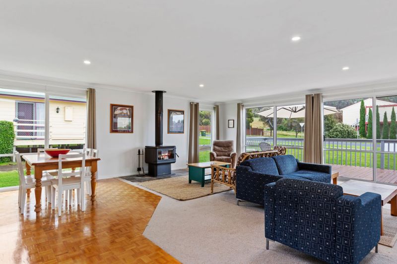 71 Cawood Street Apollo Bay VIC, Apollo Bay - Thumbnail 2