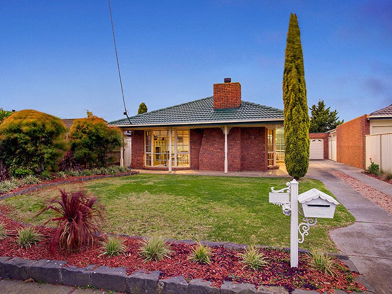 3 Hoddle Way, Altona Meadows - Thumbnail 2