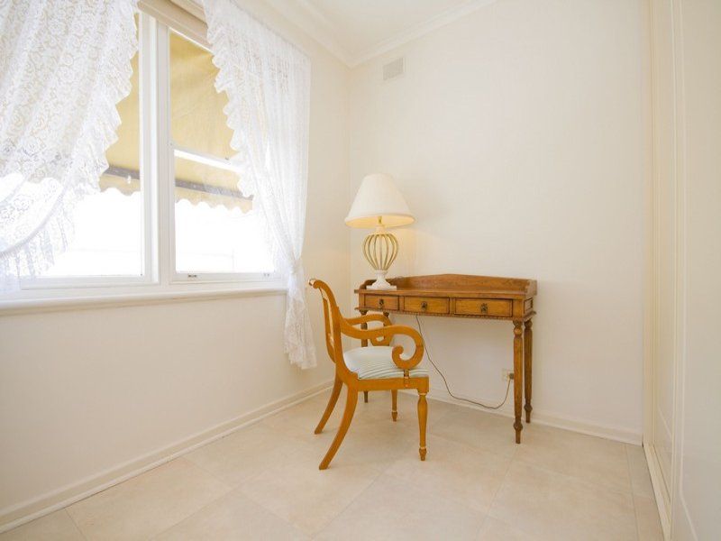 4/20 Dunbar Terrace Glenelg East 5045