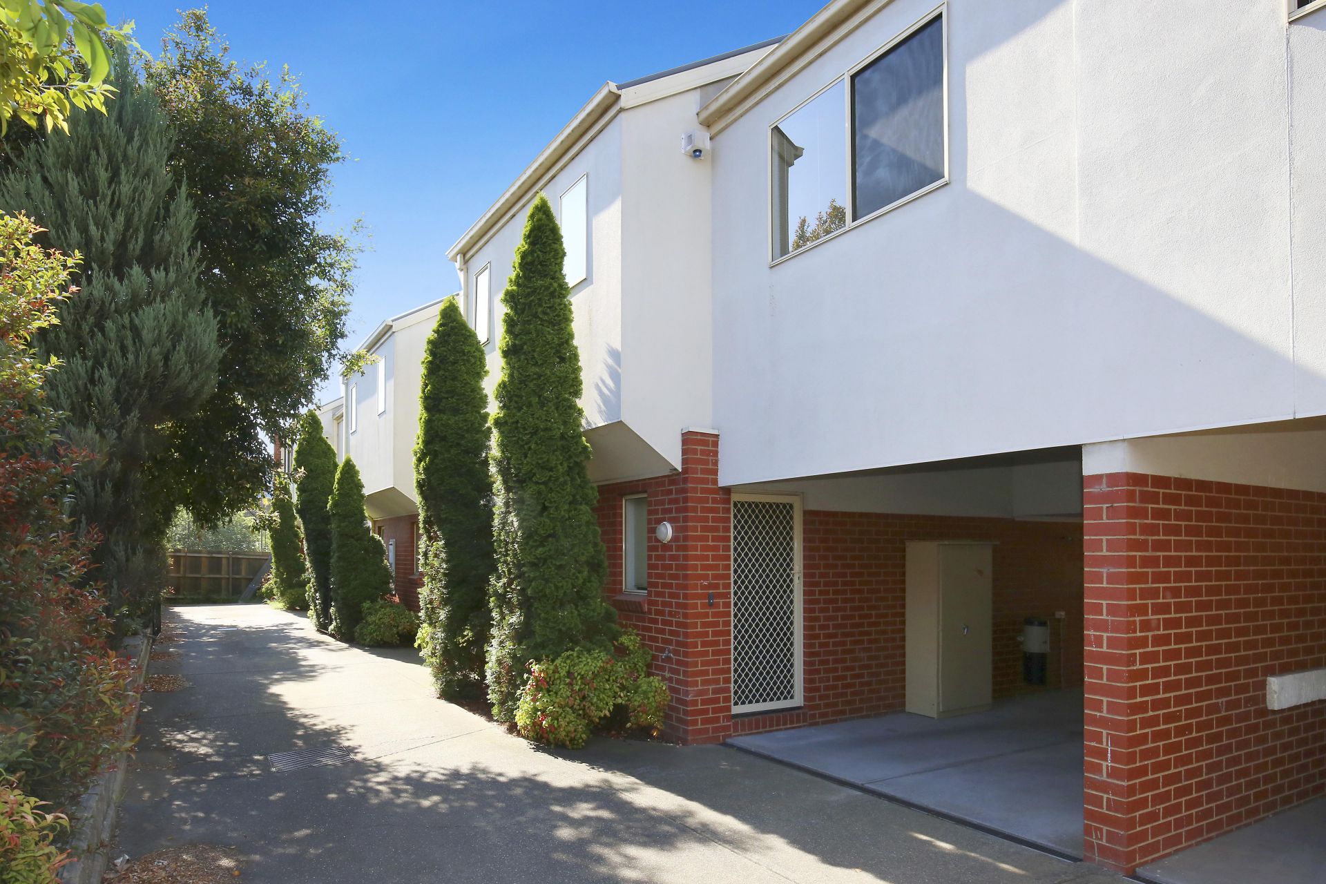 Desirable living, Desirable location