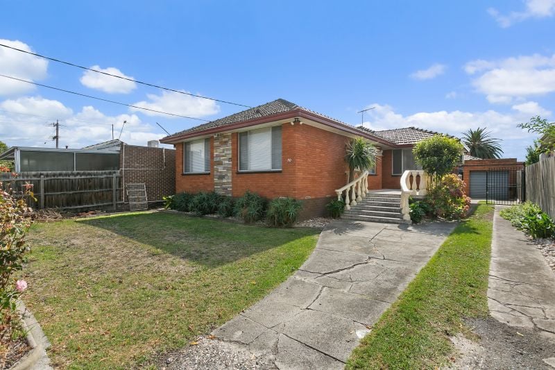 90 Spring Street, Thomastown